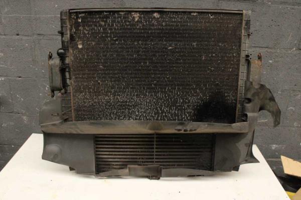 RADIATEUR IVECO - Vue 1